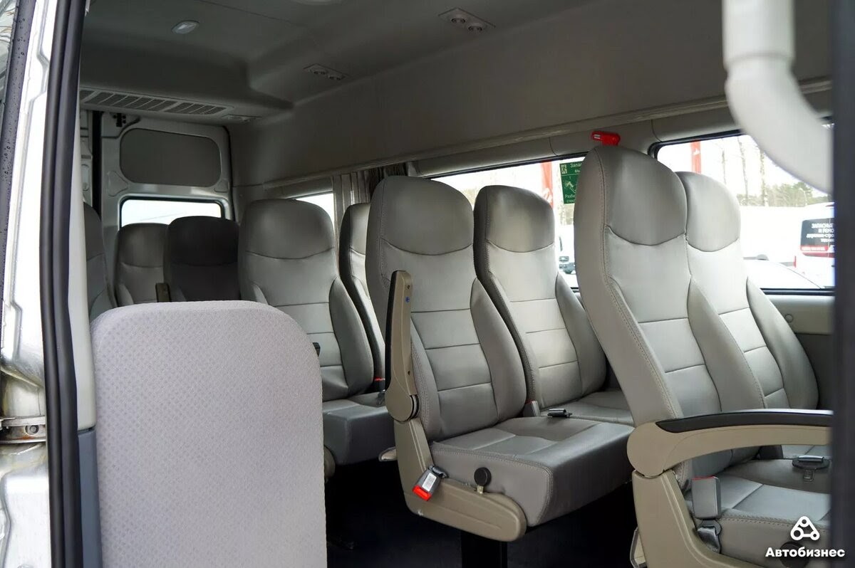 Пассажирские сиденья