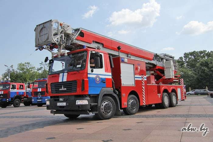 Пожарная автолестница МАЗ-Everdigm