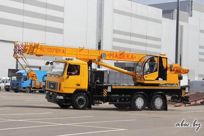 Автокран КС-5571BY-A