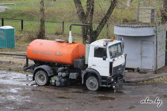 МАЗ-490843