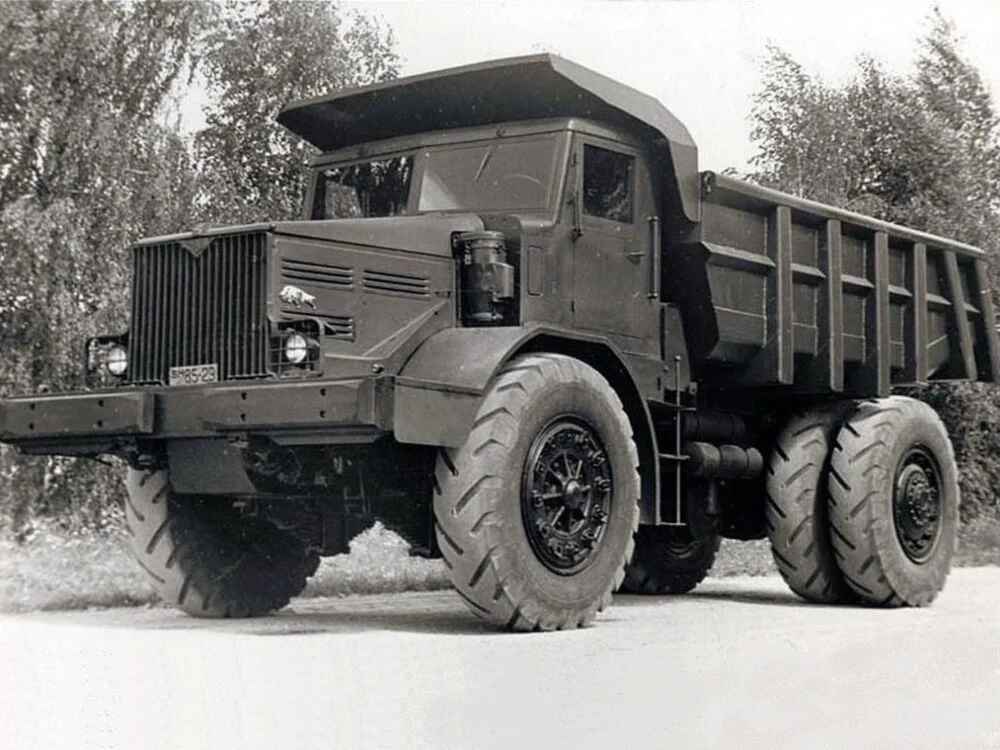 МАЗ-525
