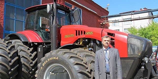 Стасилевич у образцов техники