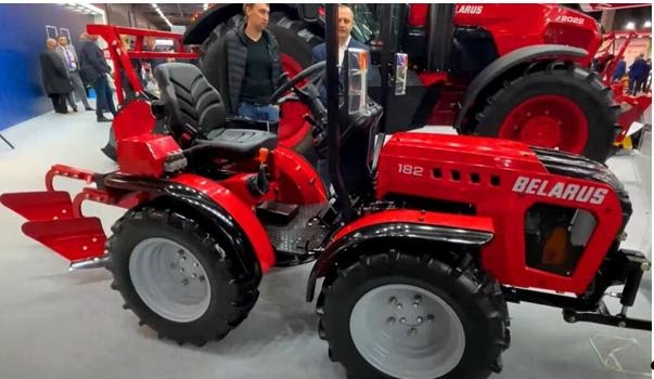 Мини-трактор Беларус-182, вид справа