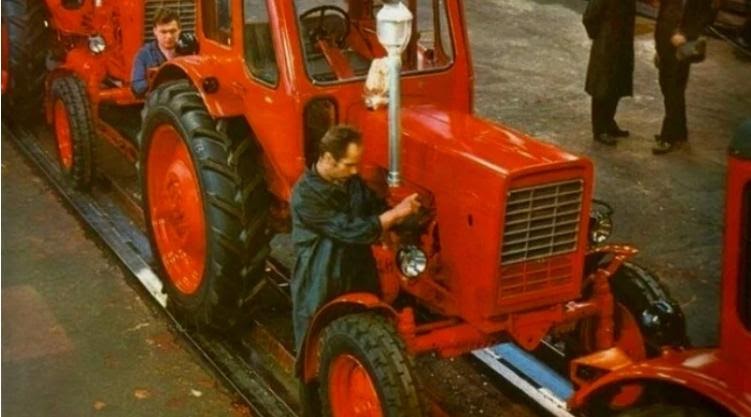 Сборочный конвейер МТЗ